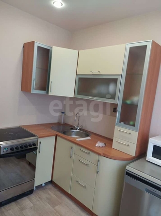 
  Сдается 2-комн. квартира, 55 м², Иванова ул, д. 32а
. Фото 1.
