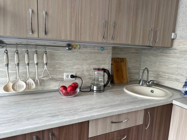 
  Продается 3-комн. квартира, 59.5 м², Объединения ул, д. 96/1
. Фото 5.
