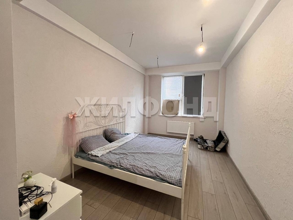 
  Продается 2-комн. квартира, 76.8 м², Беловежская ул, д. 6/1
. Фото 3.