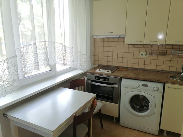 
  Продается 3-комн. квартира, 58.4 м², Зорге ул, д. 249
. Фото 3.