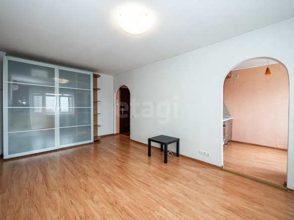 
  Продается 1-комн. квартира, 32.9 м², Кирова ул, д. 110
. Фото 2.