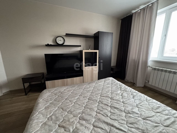 
  Сдается 1-комн. квартира, 38 м², Крылова ул, д. 64/1
. Фото 2.