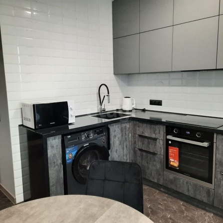 
  Сдается 1-комн. квартира, 34 м², Семьи Шамшиных ул, д. 77
. Фото 1.