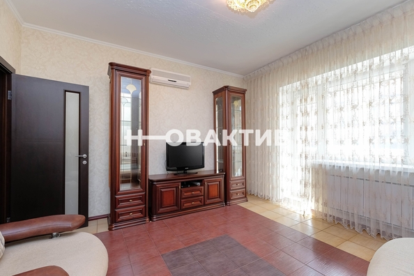 
  Продается 3-комн. квартира, 221.8 м², Красный пр-кт, д. 153А
. Фото 12.