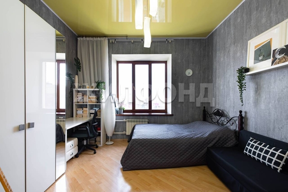 
  Продается 2-комн. квартира, 62 м², Крылова ул, д. 28/1
. Фото 12.