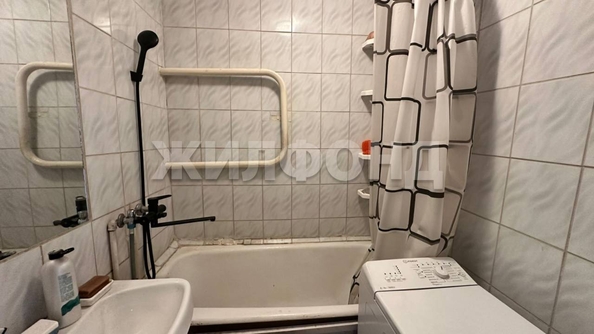
  Продается 3-комн. квартира, 58.3 м², Вертковская ул, д. 19
. Фото 10.