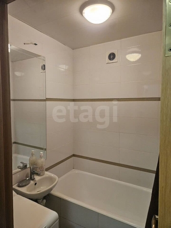 
  Продается 1-комн. квартира, 35 м², Толбухина ул, д. 21
. Фото 11.