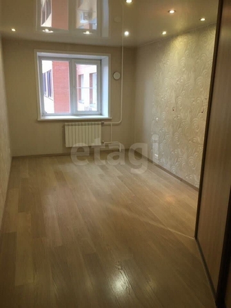
  Продается 3-комн. квартира, 76.2 м², Холодильная ул, д. 17
. Фото 6.
