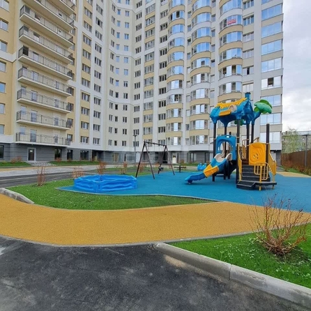 
  Продается 3-комн. квартира, 115.2 м², Дуси Ковальчук ул, д. 242
. Фото 4.