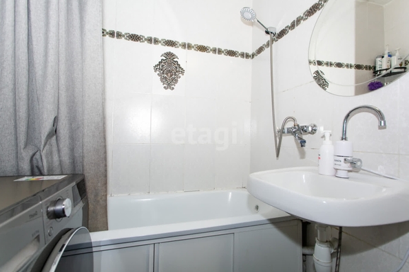 
  Продается 2-комн. квартира, 56.5 м², Петухова ул, д. 95/1
. Фото 25.
