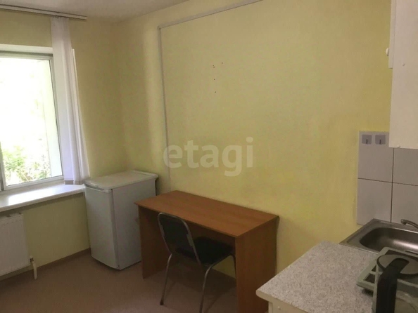 
  Сдается 1-комн. квартира, 18 м², Медкадры ул, д. 8
. Фото 3.