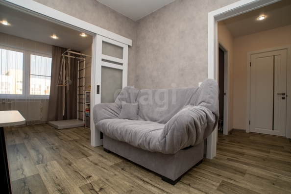 
  Продается 2-комн. квартира, 47.7 м², 3-й микрорайон, д. 14
. Фото 5.