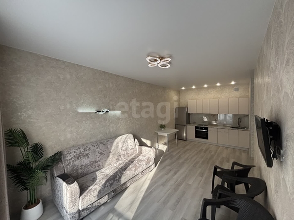 
  Сдается 3-комн. квартира, 77 м², Владимира Заровного ул, д. 28/1
. Фото 1.