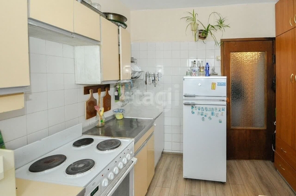 
  Продается 4-комн. квартира, 76.1 м², Оловозаводская ул, д. 1/2
. Фото 1.