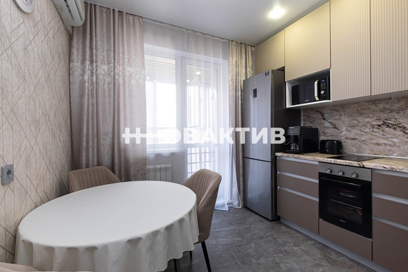 
  Продается 3-комн. квартира, 74 м², Дмитрия Шамшурина ул, д. 1
. Фото 18.