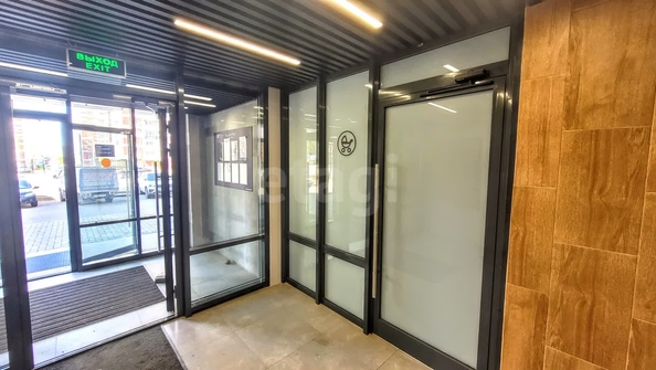 
  Продается 3-комн. квартира, 61.8 м², Коминтерна ул, д. 1с
. Фото 21.