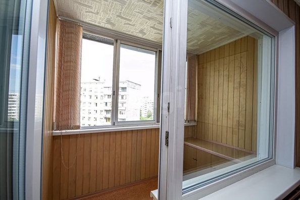 
  Продается 3-комн. квартира, 60 м², Бориса Богаткова ул, д. 194/3
. Фото 2.