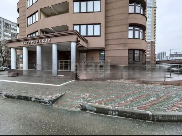 
  Продается 2-комн. квартира, 65 м², Линейная ул, д. 53/1
. Фото 8.