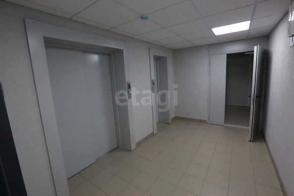 
  Продается 2-комн. квартира, 65 м², Волховская ул, д. 31
. Фото 15.