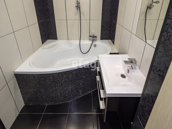
  Продается 2-комн. квартира, 60.2 м², Сухарная ул, д. 101/1
. Фото 16.
