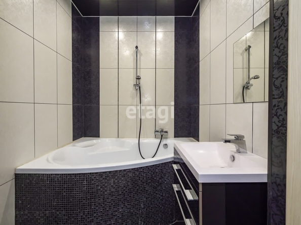 
  Продается 2-комн. квартира, 60.2 м², Сухарная ул, д. 101/1
. Фото 18.