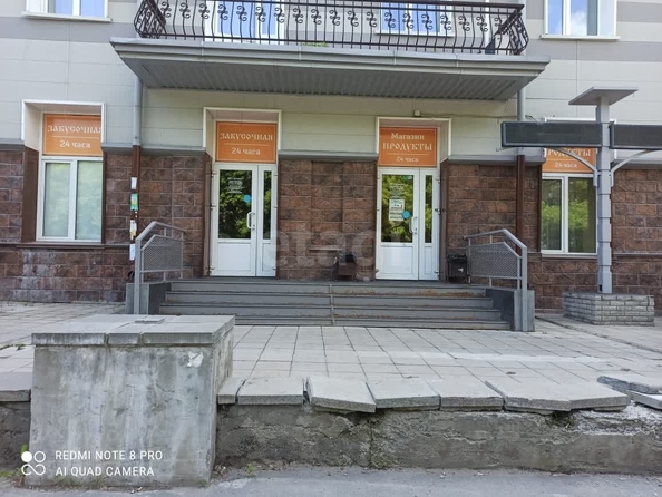 
  Сдается торговая площадь, 187 м², Есенина ул, д. 5
. Фото 1.