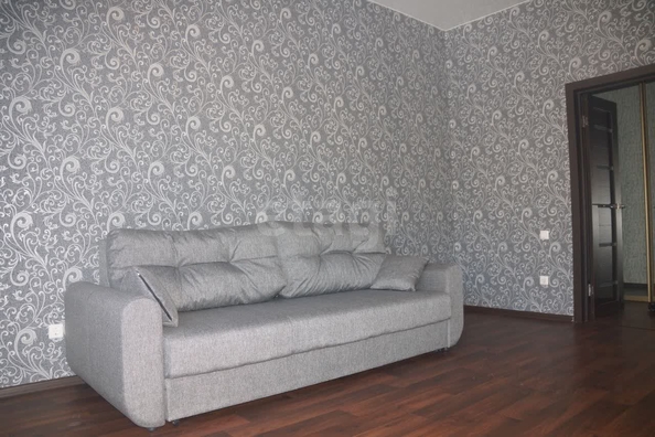 
  Сдается 2-комн. квартира, 72 м², Радужная ул, д. 11
. Фото 2.