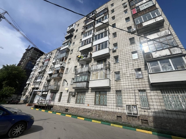 
  Продается 1-комн. квартира, 28 м², Серафимовича ул, д. 14
. Фото 9.
