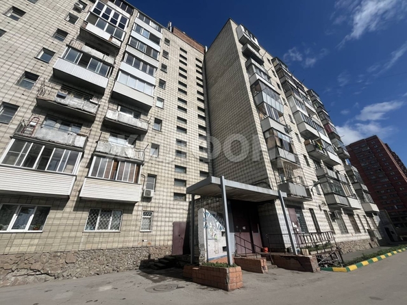 
  Продается 1-комн. квартира, 28 м², Серафимовича ул, д. 14
. Фото 10.