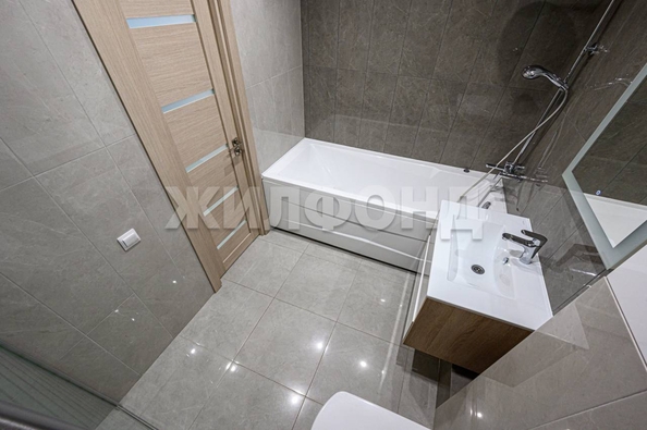 
  Продается 3-комн. квартира, 74.8 м², Лескова ул, д. 27
. Фото 19.