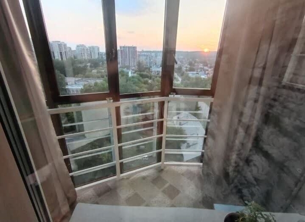 
  Продается 1-комн. квартира, 35 м², Красный Факел ул, д. 25
. Фото 3.