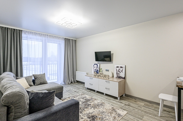 
  Сдам посуточно 2-комн. квартиру, 45 м², Владимира Заровного ул, д. 34
. Фото 2.