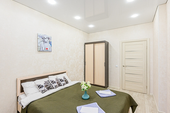 
  Сдам посуточно 2-комн. квартиру, 65 м², Большевистская ул, д. 32/1
. Фото 4.