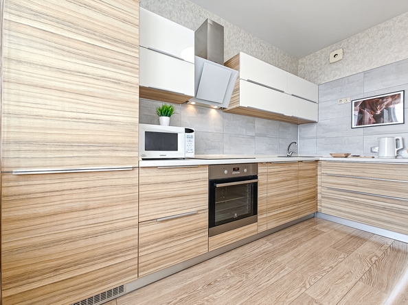 
  Сдам посуточно 2-комн. квартиру, 58 м², Серебряные ключи ул, д. 6
. Фото 9.