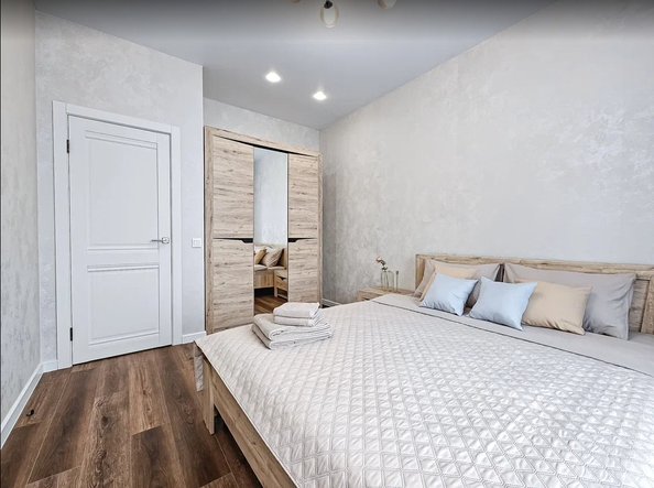 
  Сдам посуточно 2-комн. квартиру, 42 м², Владимира Заровного ул, д. 6/1
. Фото 11.