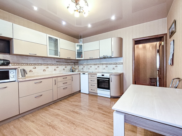 
  Продается 2-комн. квартира, 58 м², Грибоедова ул, д. 119
. Фото 7.