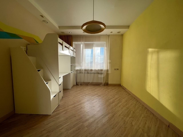 
  Сдается 3-комн. квартира, 74 м², Бориса Богаткова ул, д. 253/4
. Фото 3.