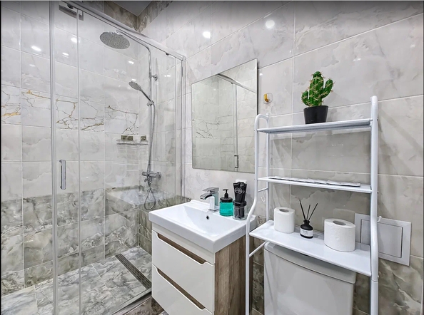 
  Сдам посуточно 2-комн. квартиру, 48 м², Семьи Шамшиных ул, д. 91
. Фото 12.