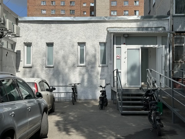 
  Продается торговая площадь, 238 м², Вилюйская ул, д. 24
. Фото 12.