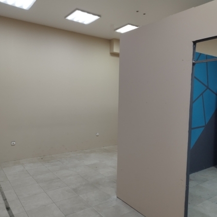 
  Продам универсальное помещение, 37 м², Бориса Богаткова ул, д. 67
. Фото 8.