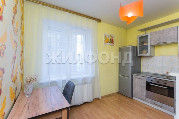 
  Продается 2-комн. квартира, 75.7 м², Железнодорожная ул, д. 14
. Фото 5.