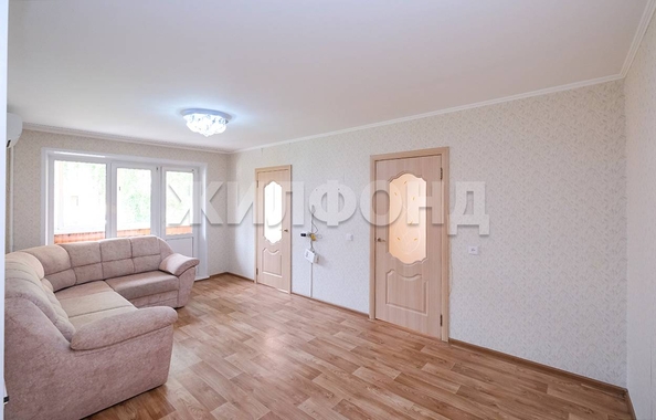 
  Продается 3-комн. квартира, 46.2 м², Петухова ул, д. 108
. Фото 9.