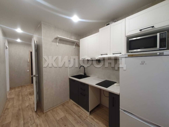 
  Продается 1-комн. квартира, 31.5 м², Есенина ул, д. 10
. Фото 5.