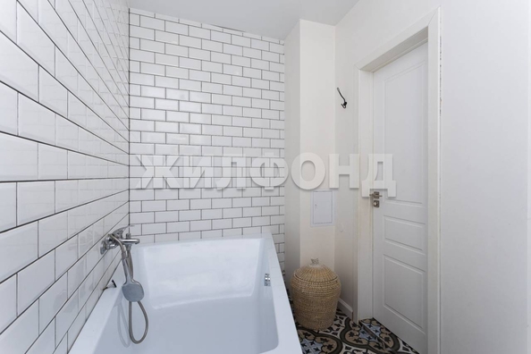 
  Продается 3-комн. квартира, 79.1 м², Краснообск, д. 113
. Фото 7.