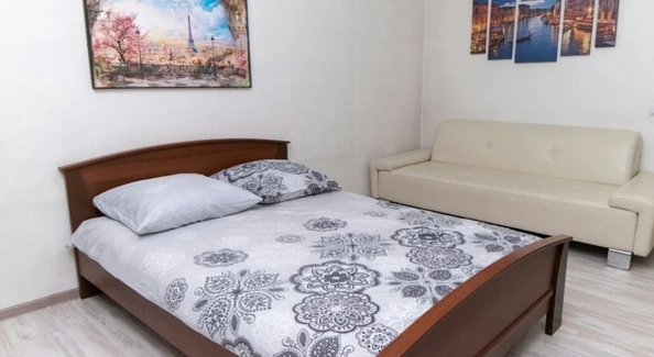
  Сдам посуточно 1-комн. квартиру, 40 м², Ватутина ул, д. 20/1
. Фото 2.