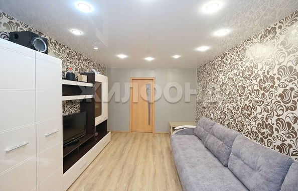 
  Продается 3-комн. квартира, 57.9 м², Петухова ул, д. 134
. Фото 4.