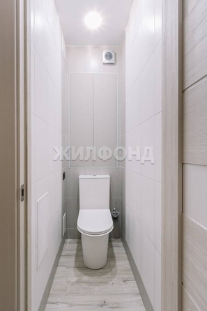 
  Продается 2-комн. квартира, 59 м², Петухова ул, д. 156
. Фото 15.