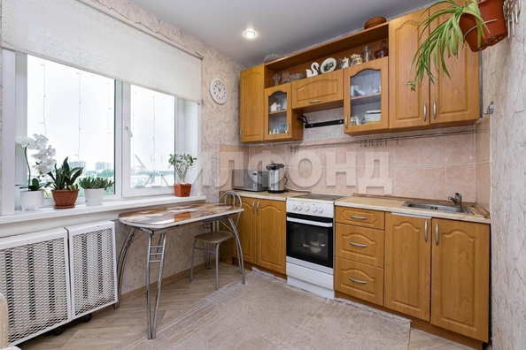 
  Продается 1-комн. квартира, 38 м², Курчатова ул, д. 11
. Фото 2.