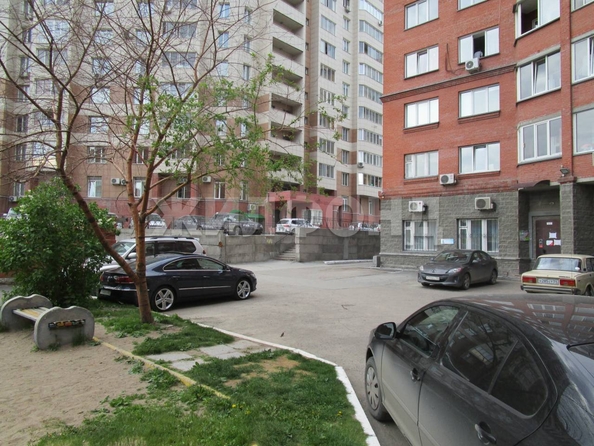 
  Продается 1-комн. квартира, 63.7 м², Семьи Шамшиных ул, д. 4
. Фото 10.