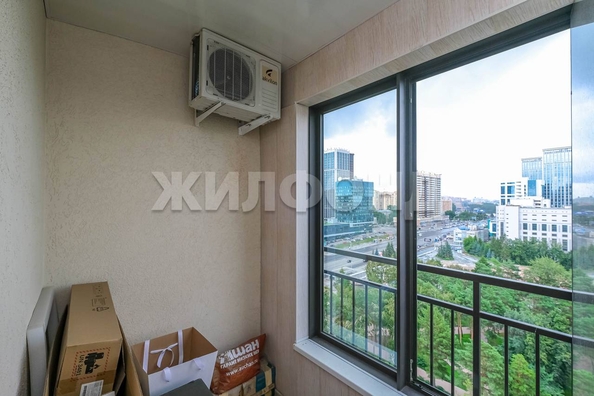 
  Продается 1-комн. квартира, 36.8 м², Кирова ул, д. 32
. Фото 8.